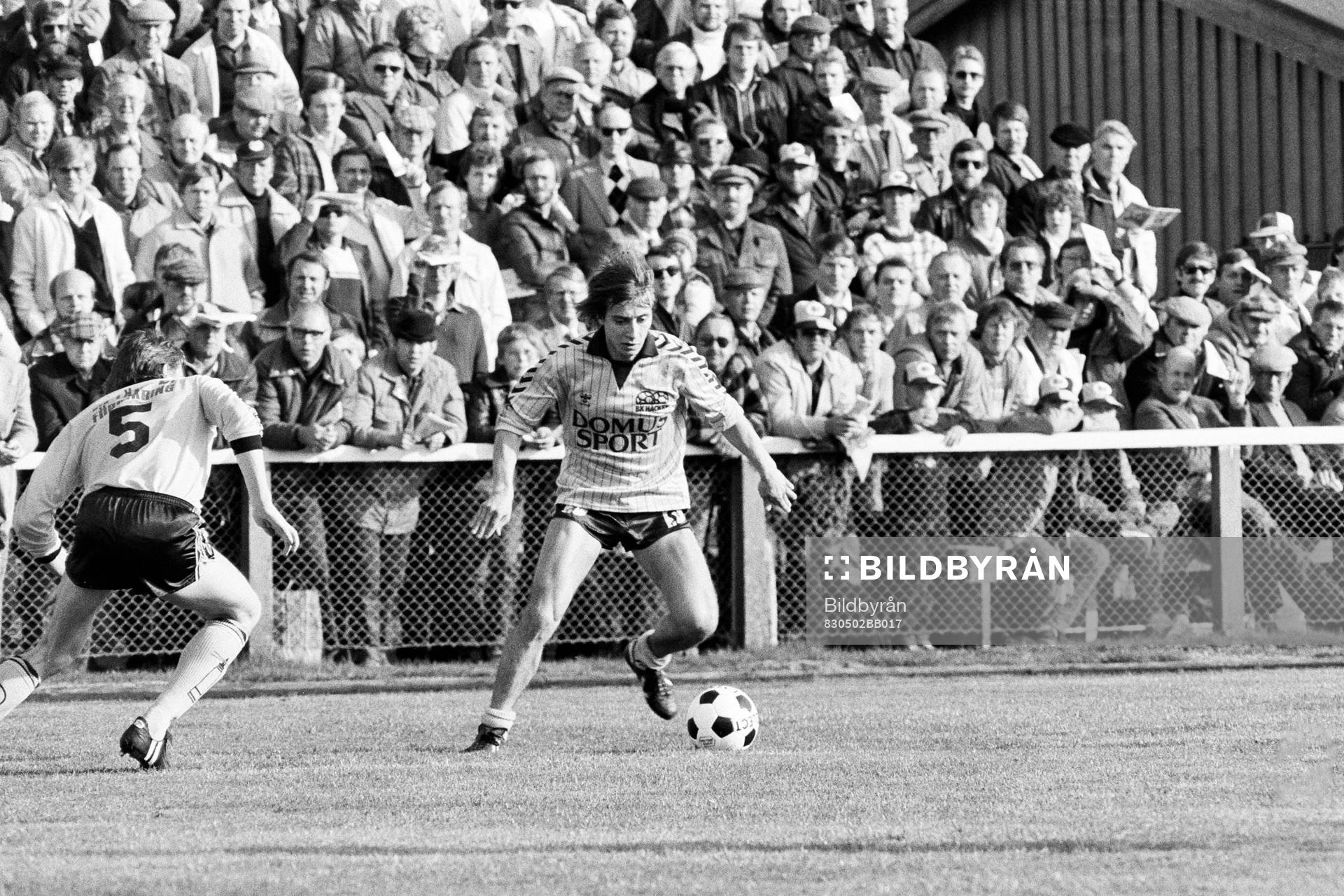 Harald Sörensen, Häcken med bollen