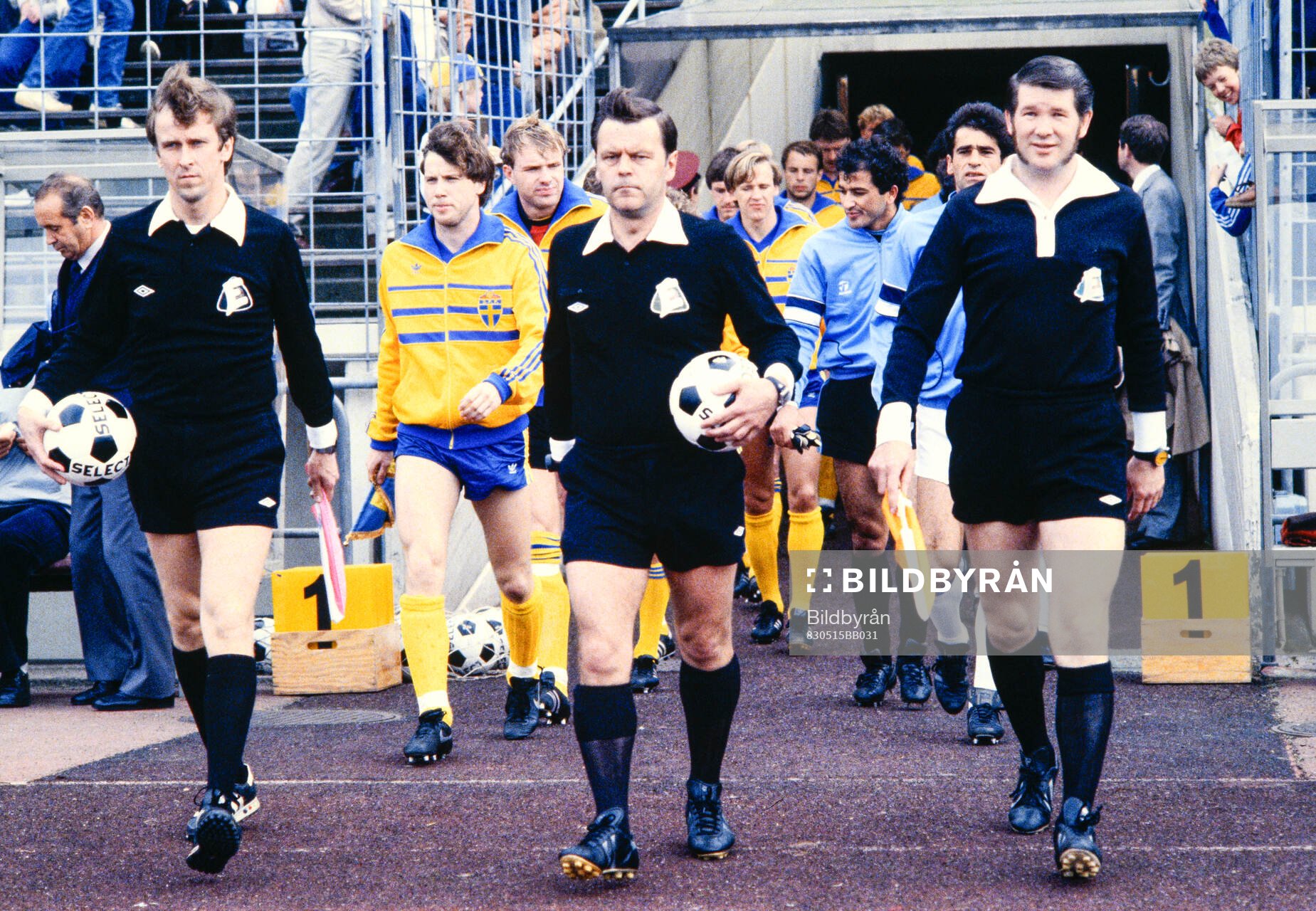 Ingemar Erlandsson leder Sverige in på Malmö Stadion