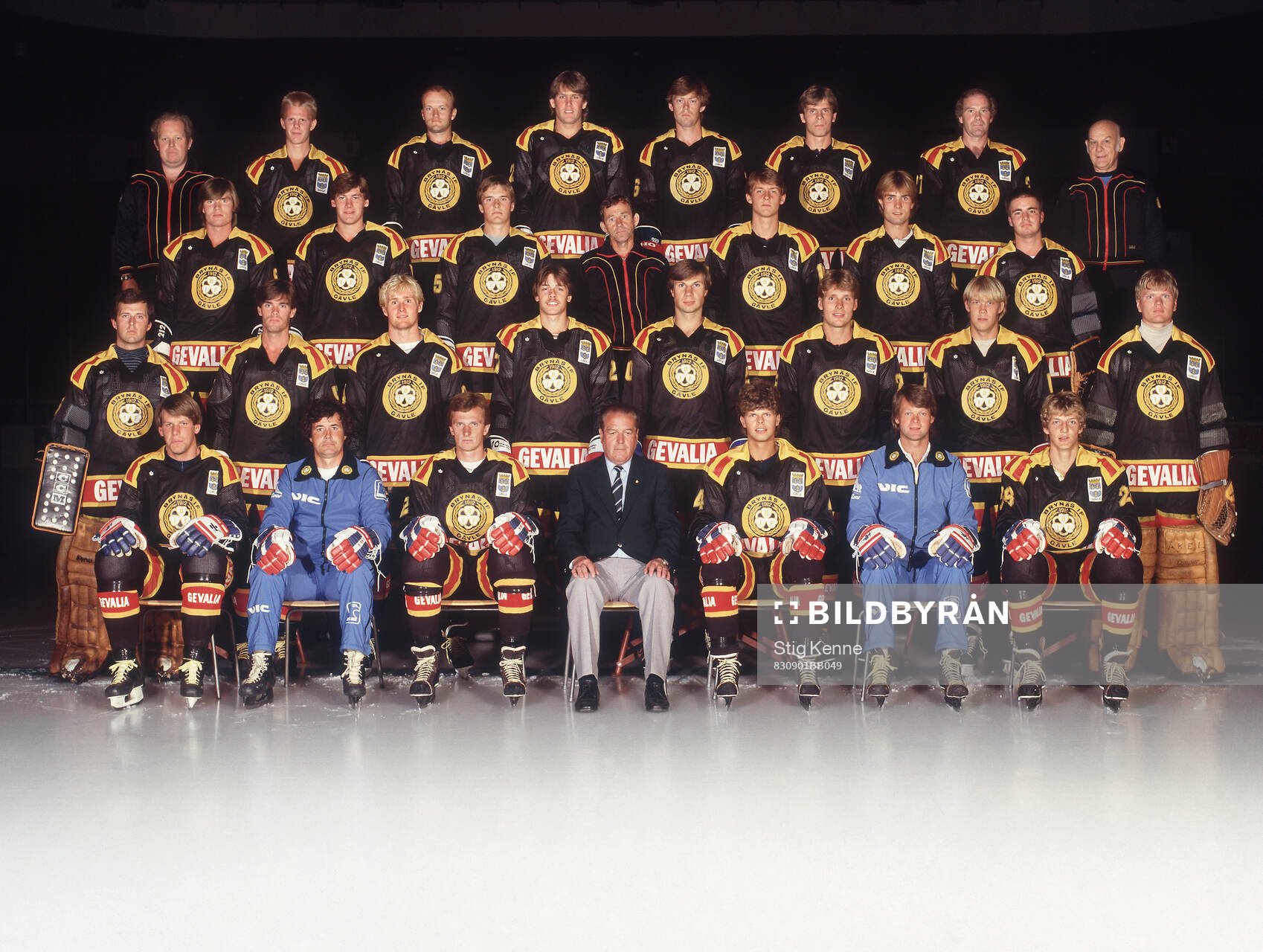Spelare och personal i Brynäs