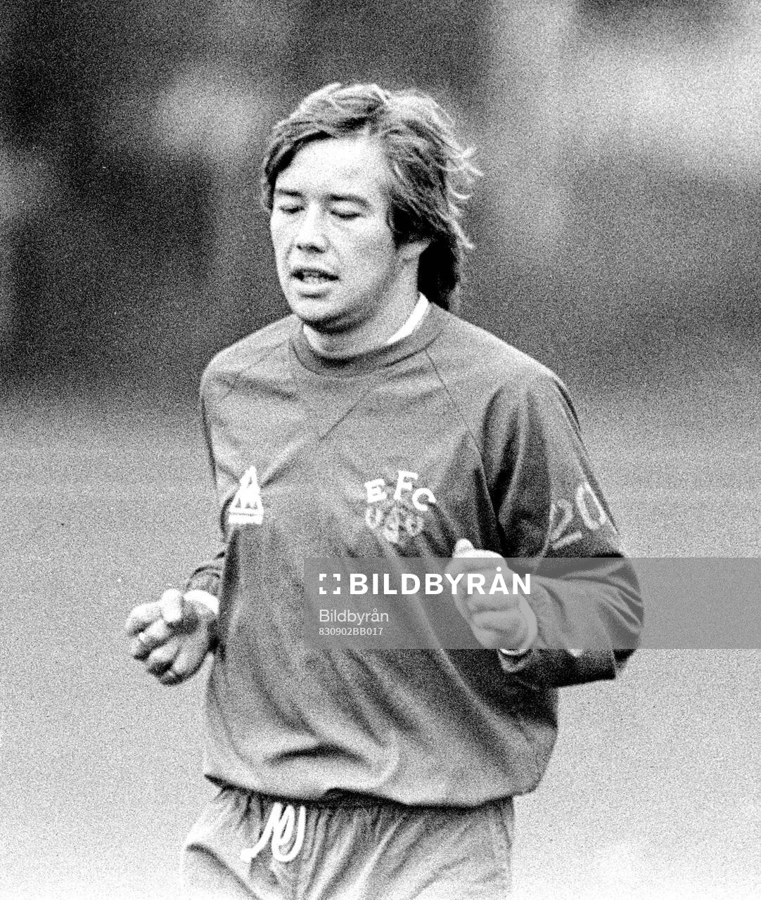 Adrian Heath of Everton