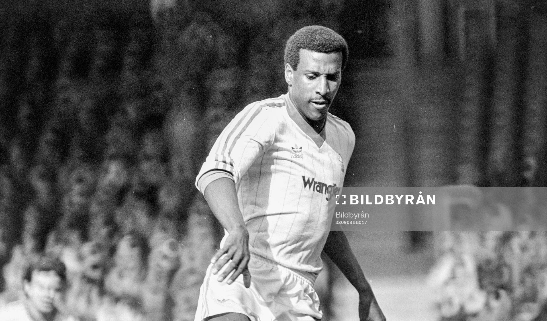 Liverpool - Nottingham Forest: Viv Anderson of Nottingham