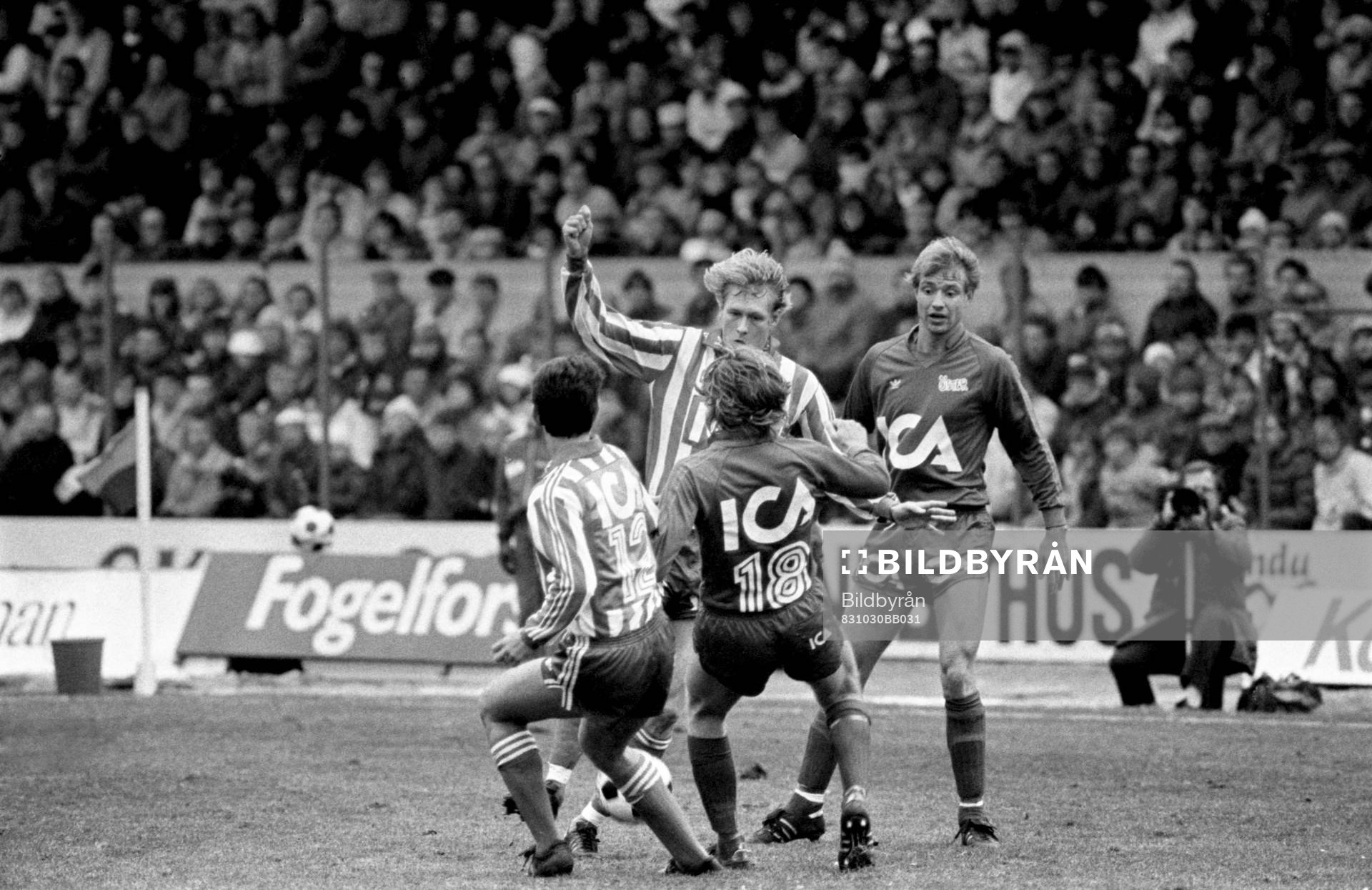 Göteborgs Håkan Sandberg och östers Andreas Ravelli i