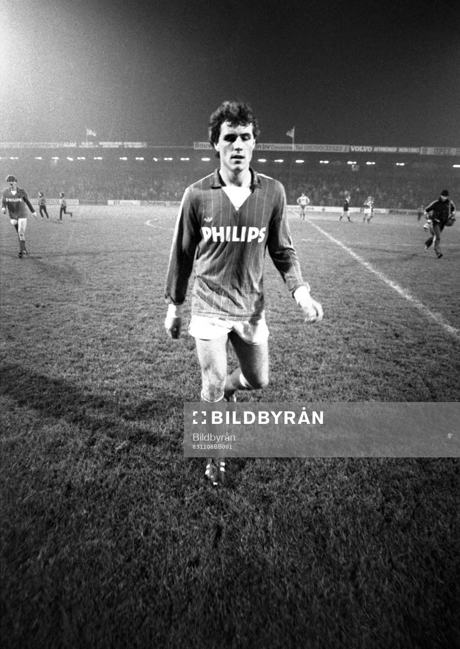 Glenn Hysén, Proffsdebut, PSV Eindhoven