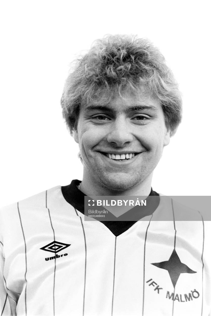 4 Fotboll, Div 2 Södra, IFK Malmö, förhands: Rickard Andersson.