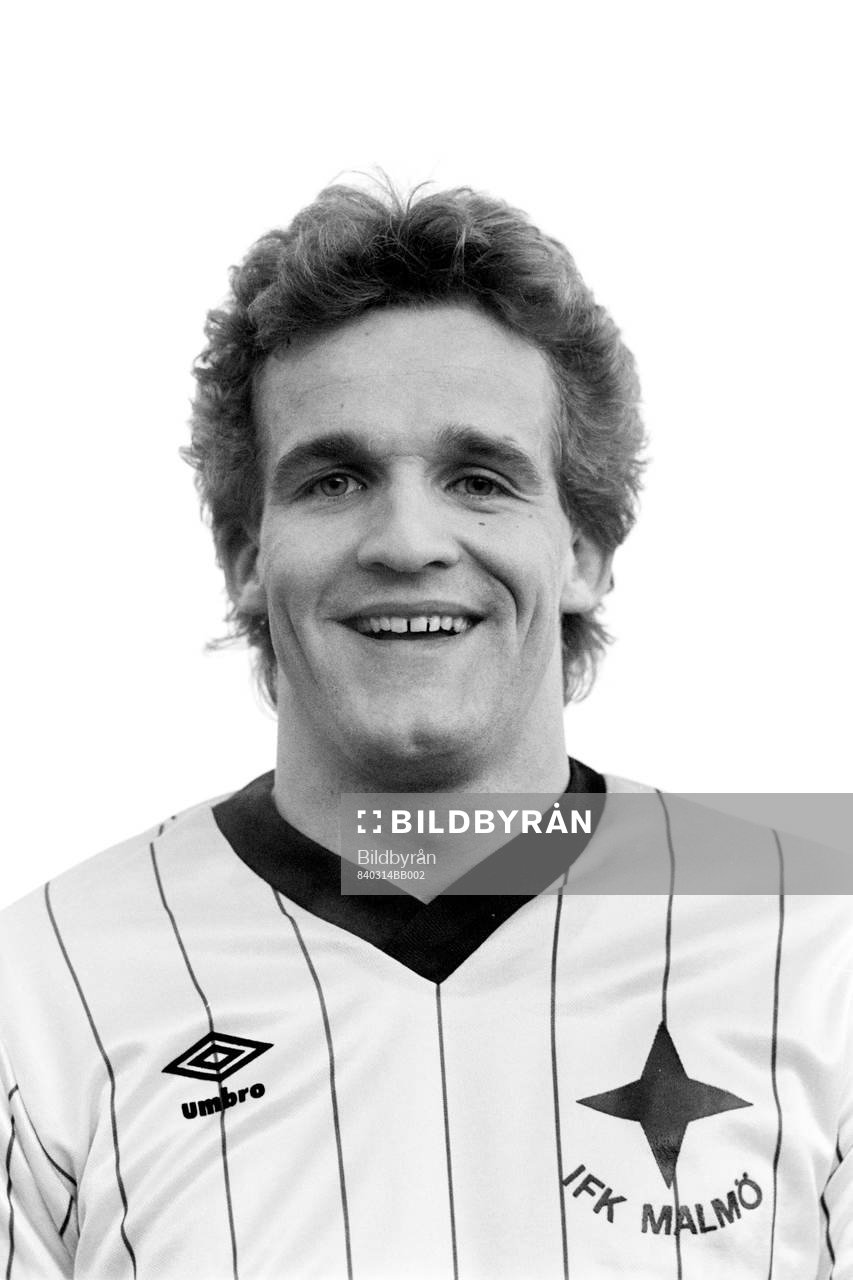 4 Fotboll, Div 2 Södra, IFK Malmö, förhands: Erkki Rytilahti.