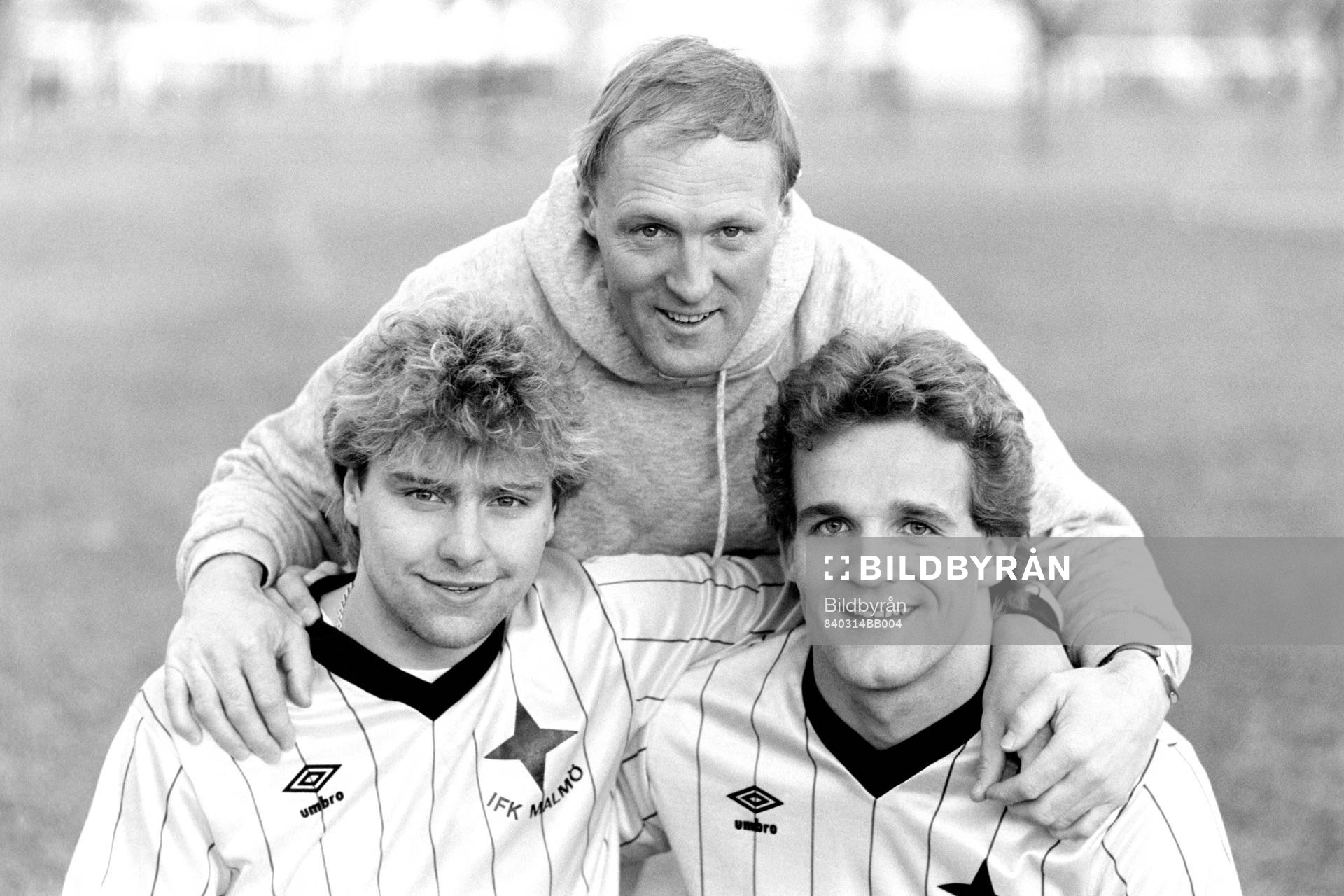 4 Fotboll, Div 2 Södra, IFK Malmö, förhands: Roland Sandberg, tränare bakom Richard Andersson och Erkki Rytilahti.