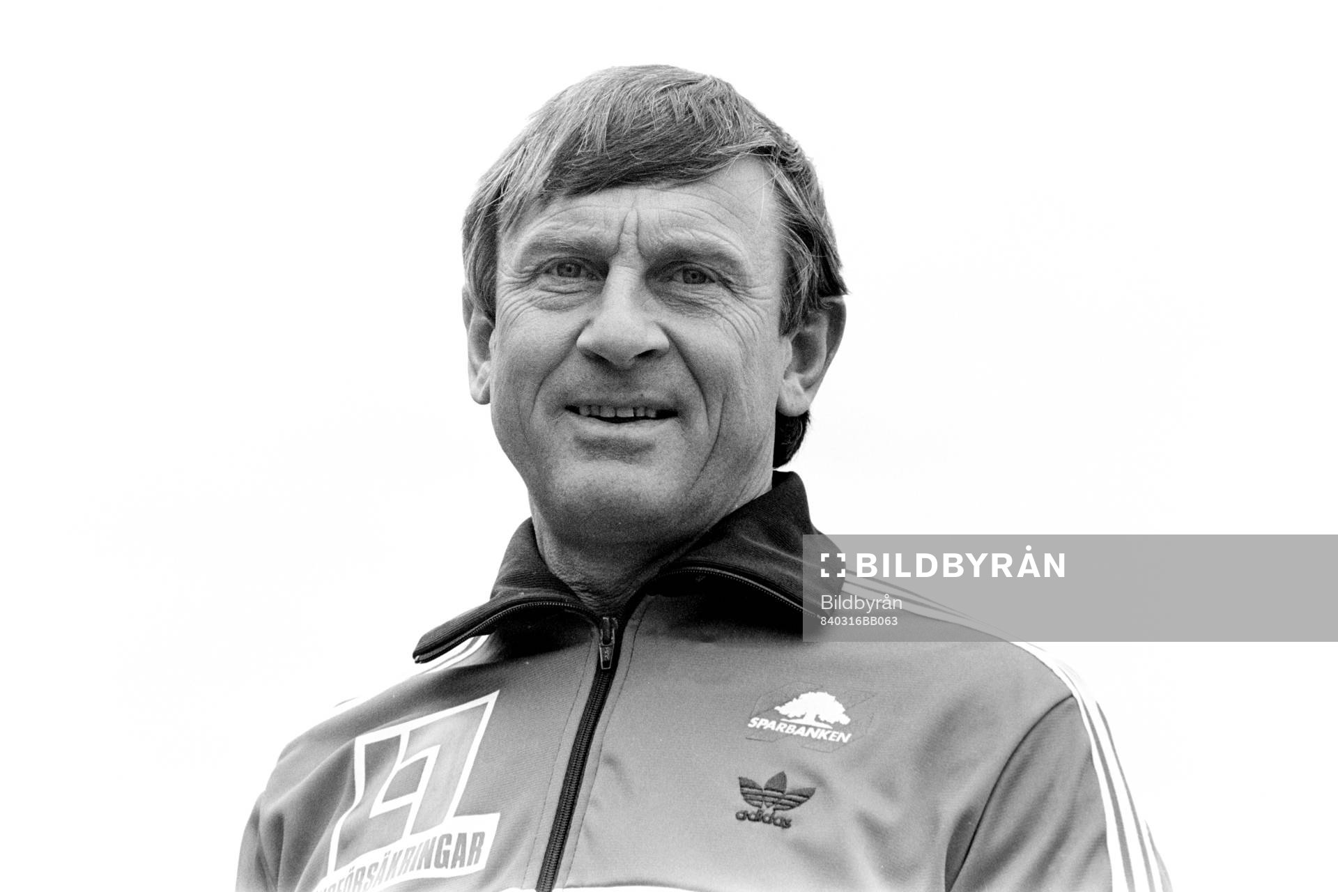 Fotboll, Div 2 Södra, Helsingborg, förhands: Rolf Svensson, tränare.