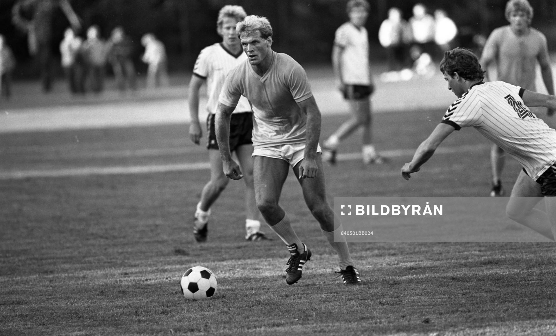 Brottning, Fotboll, Brottningslandslaget -