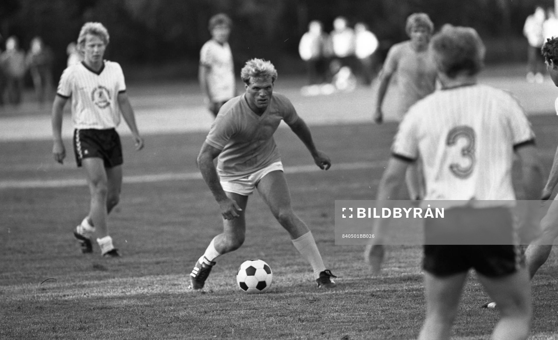 Brottning, Fotboll, Brottningslandslaget -