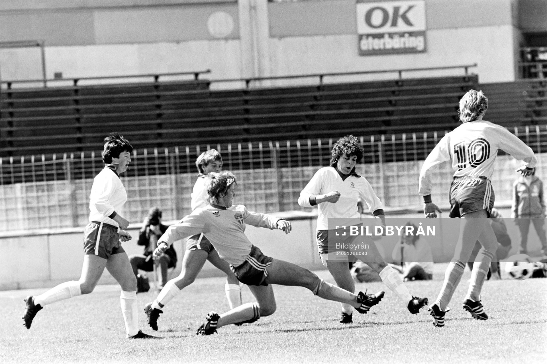 Pia Sundhage, Sverige