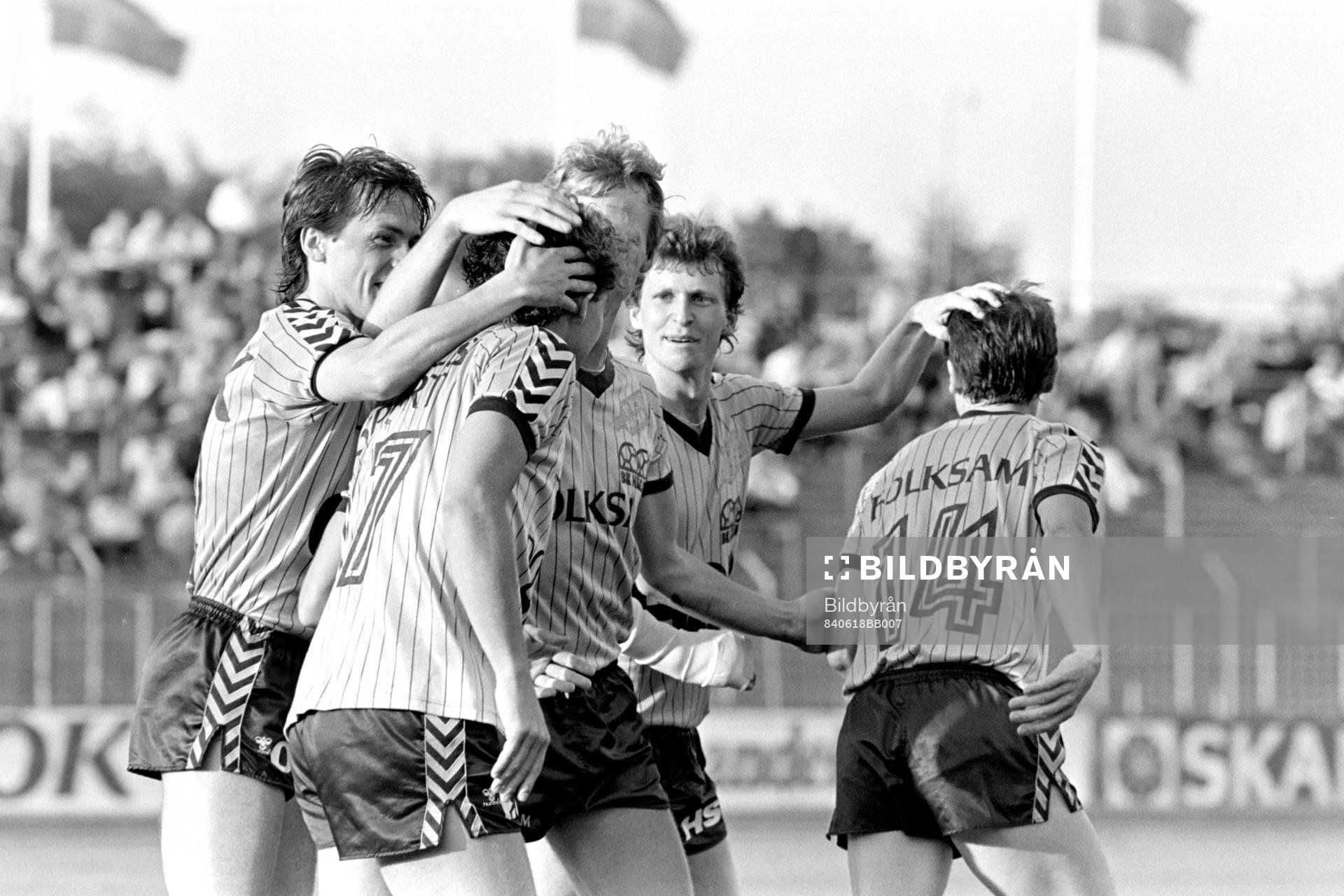Ulf Carlsson, Häcken kramas om