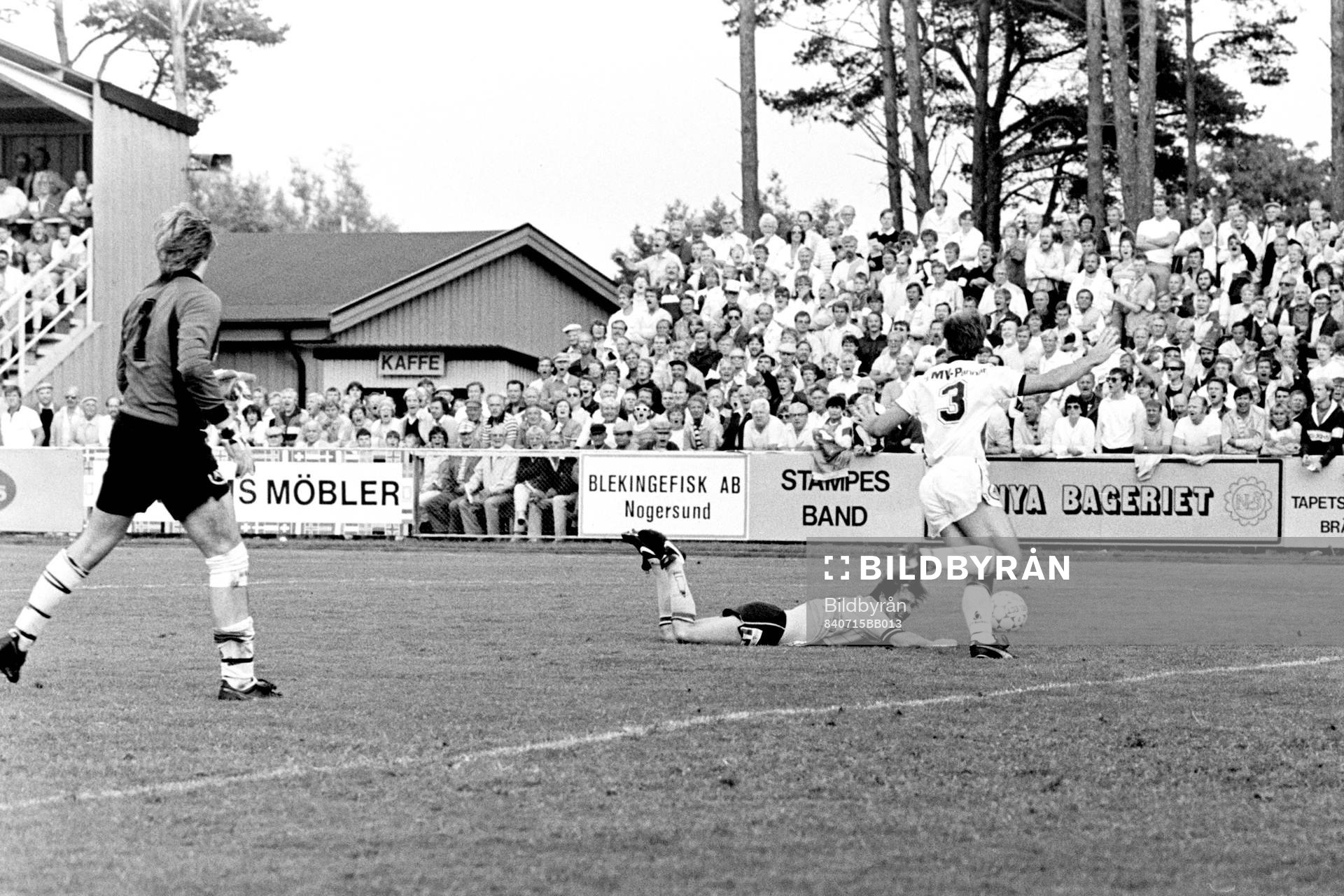 Flemming Pehrson, Mjällby framför trelleborgs målvakt