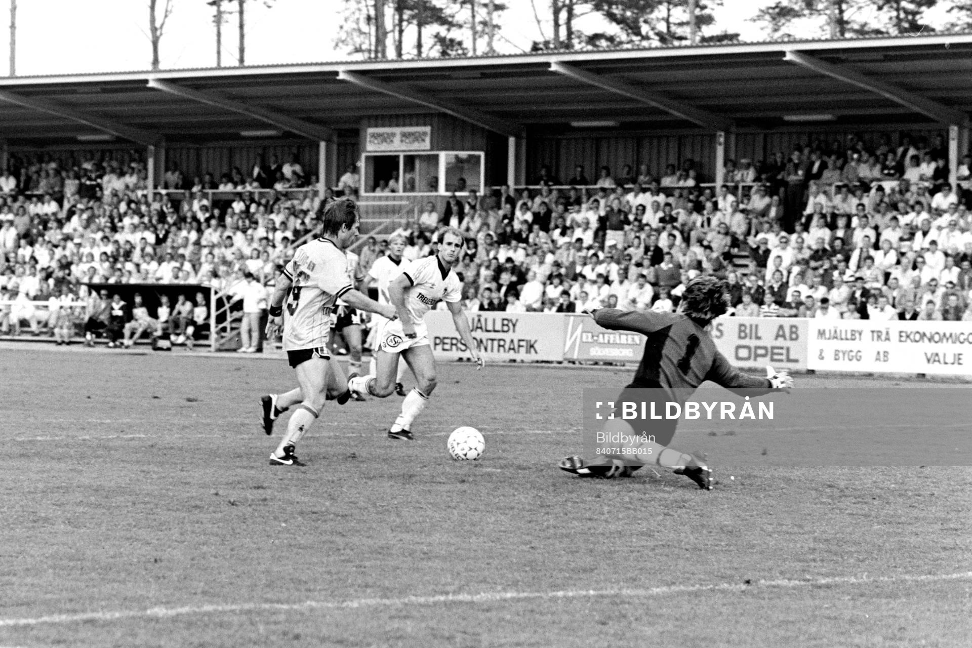 Flemming Pehrson, Mjällby framför trelleborgs målvakt