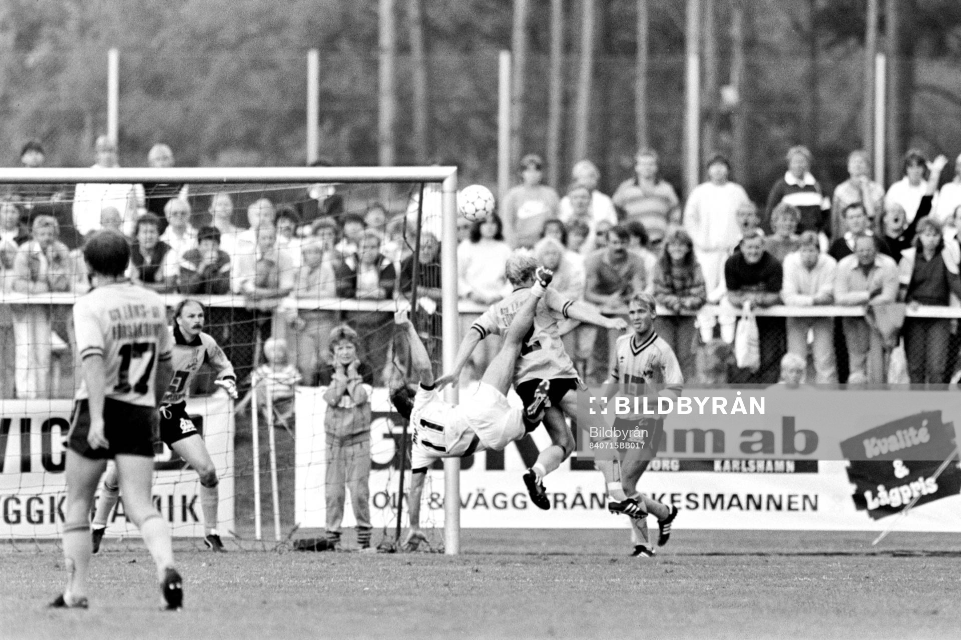 Situation framför mjällbys målvakt Bengt Svensson
