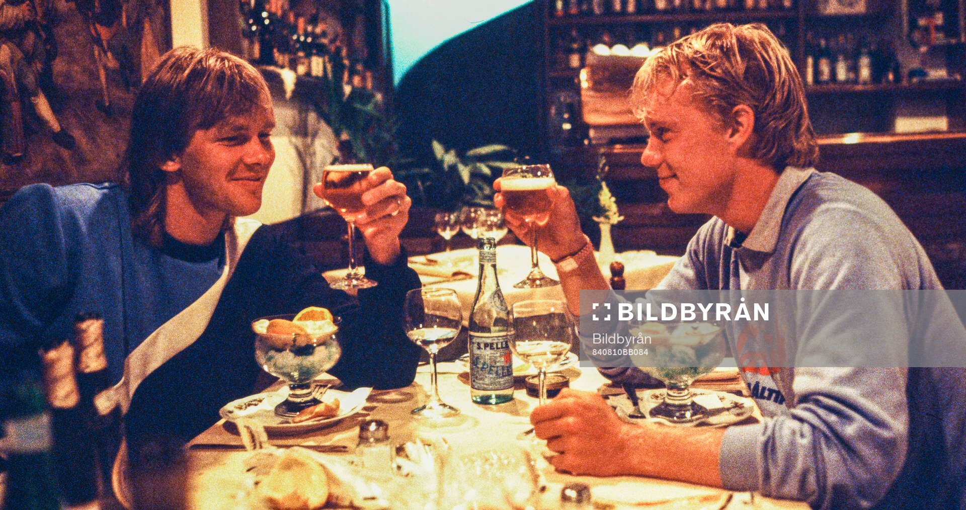 Lars Larsson and Glenn Stromberg of Atalanta at restaurant