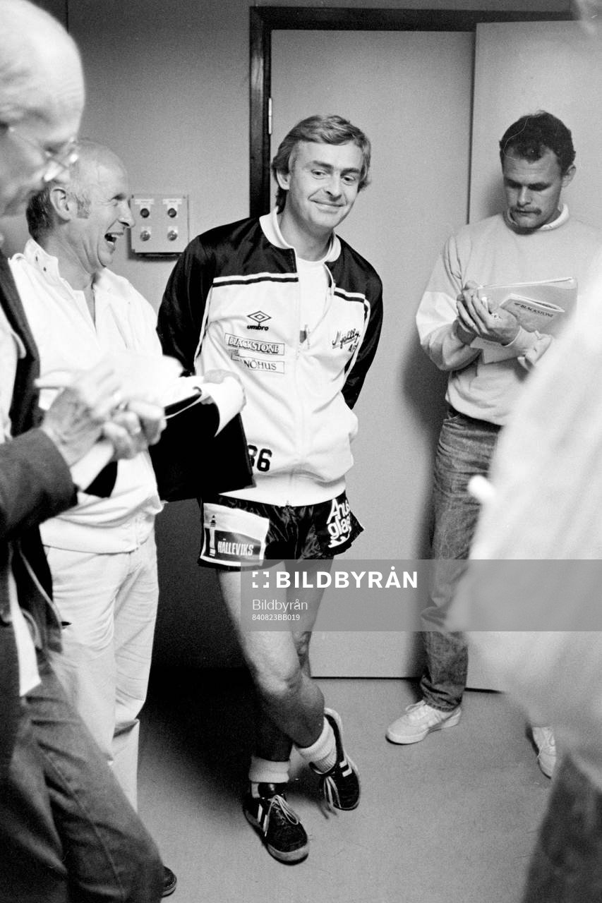 Mjällbys succetränare Göran Bogren sparkas och möter