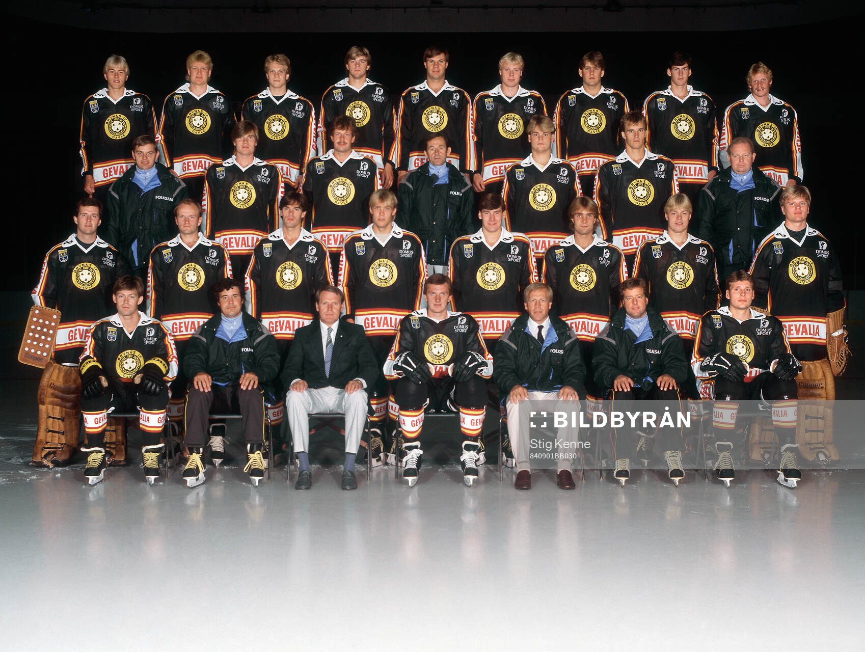 Spelare och personal i Brynäs