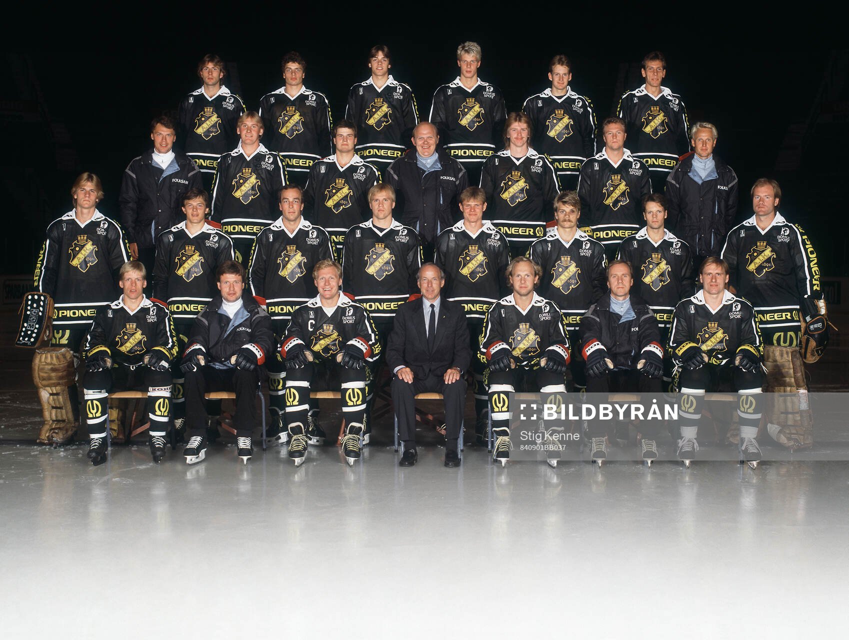 Spelare och personal i AIK