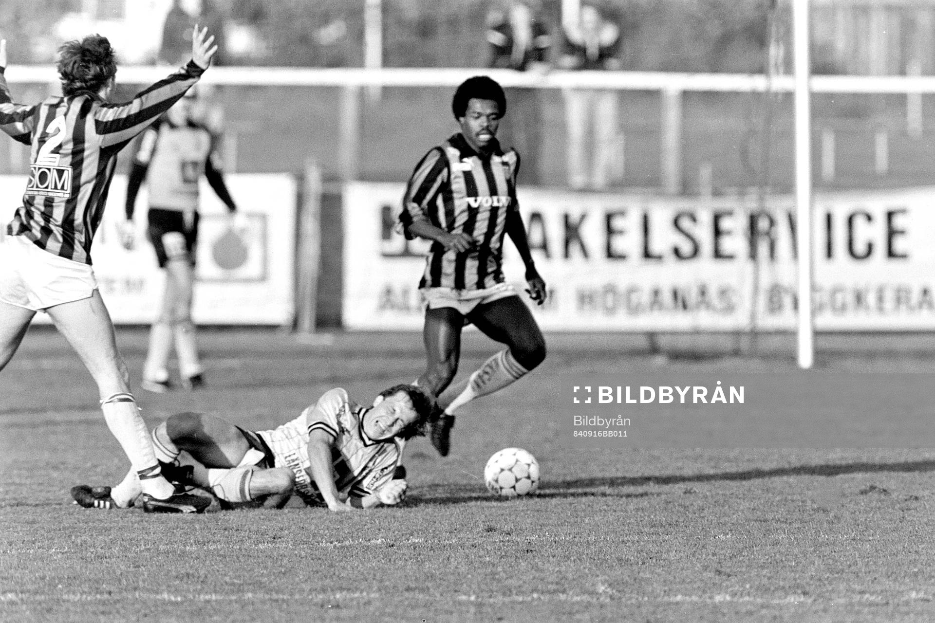 Gais Samir Bakaou fäller Flemming Pehrson, Mjällby