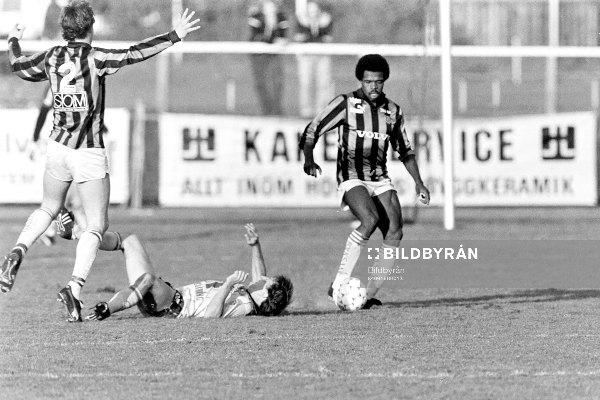 Gais Samir Bakaou fäller Flemming Pehrson, Mjällby
