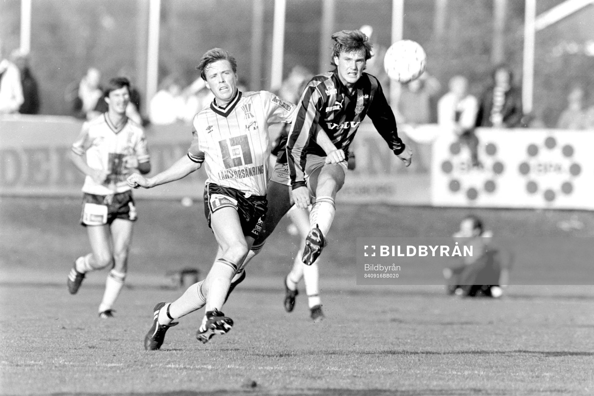 Peter Stridfeldt, Mjällby i kamp om bollen