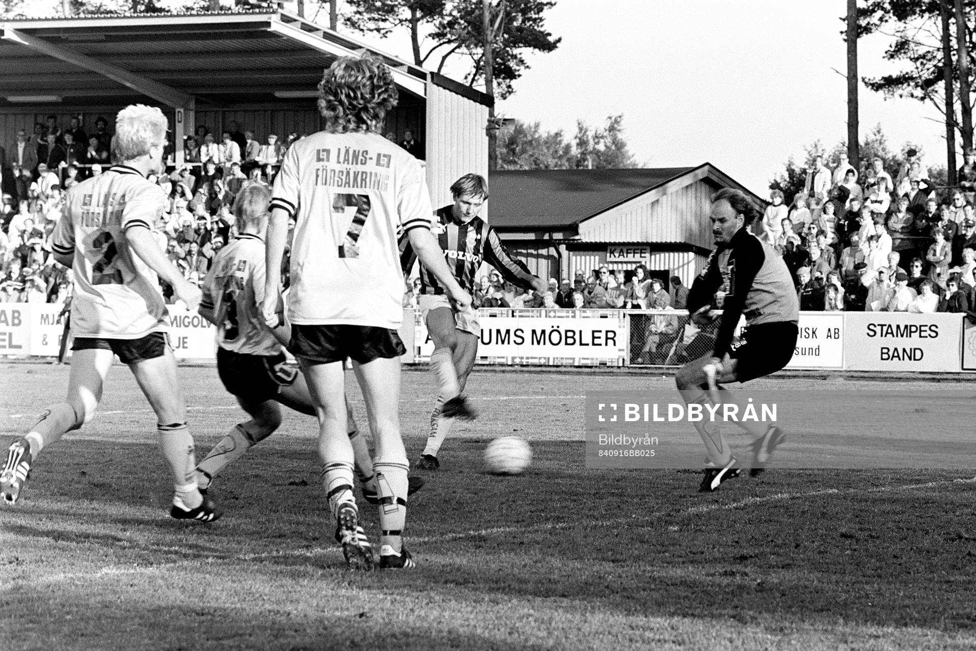 Gais Ulf Köhl gör 0-1 utan chans för mjällbys målvakt