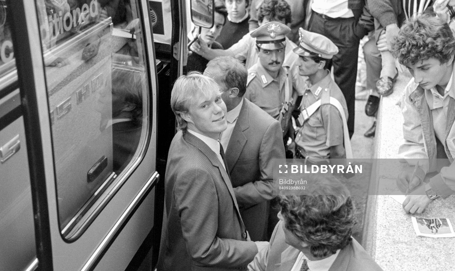 Juventus - Atalanta: Lars Larsson of Atalanta at players bus