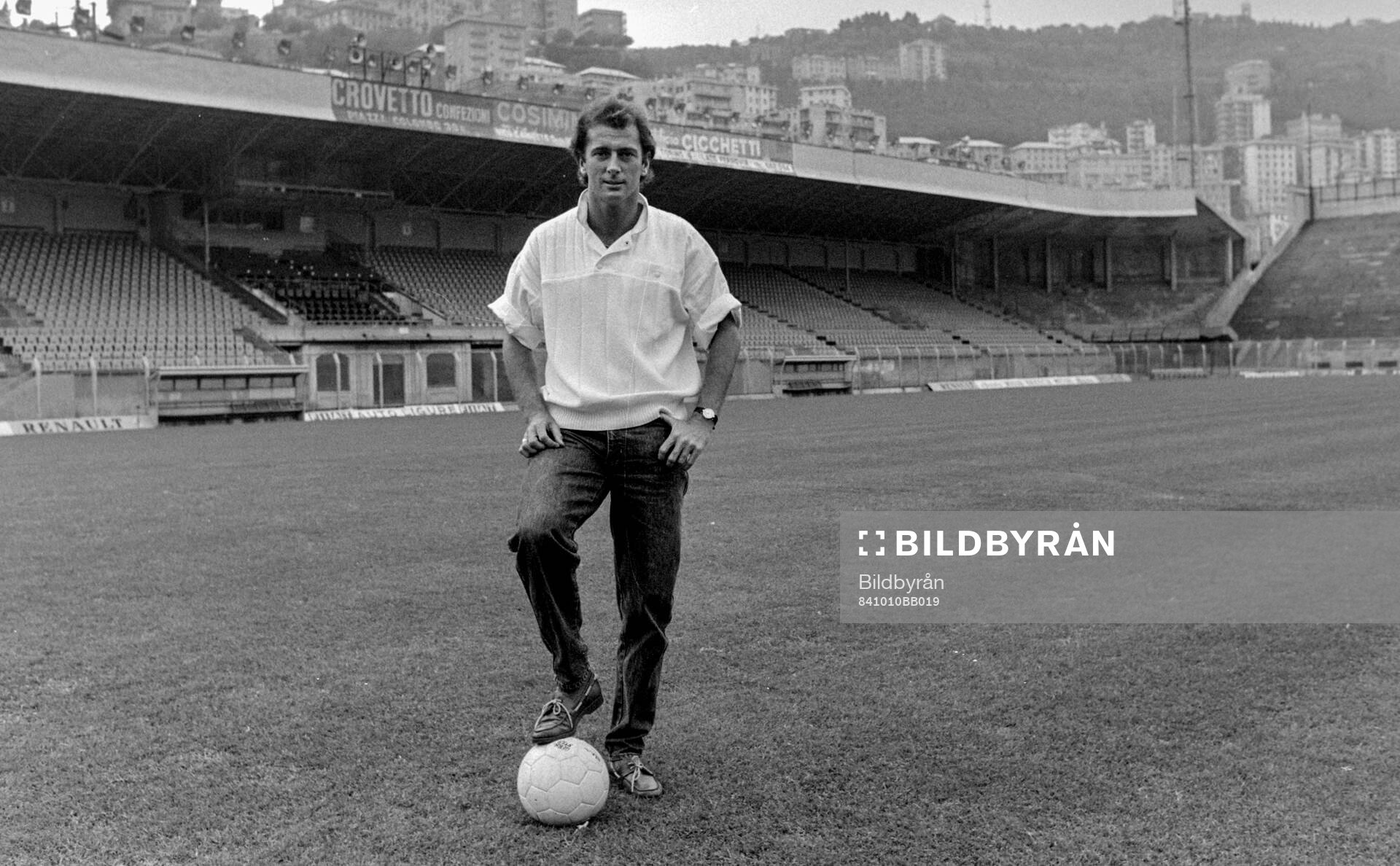 New british player Trevor Francis