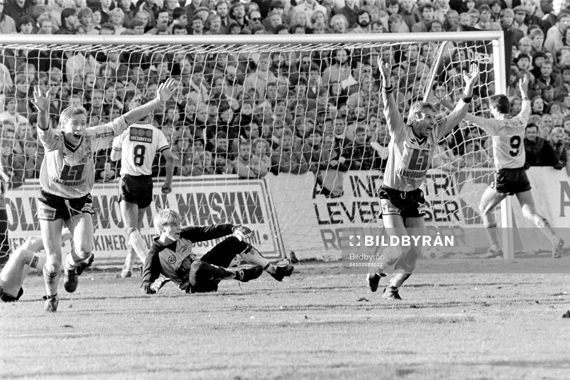 Peter Stridfeldt och Bo Andersson, Mjällby jublar