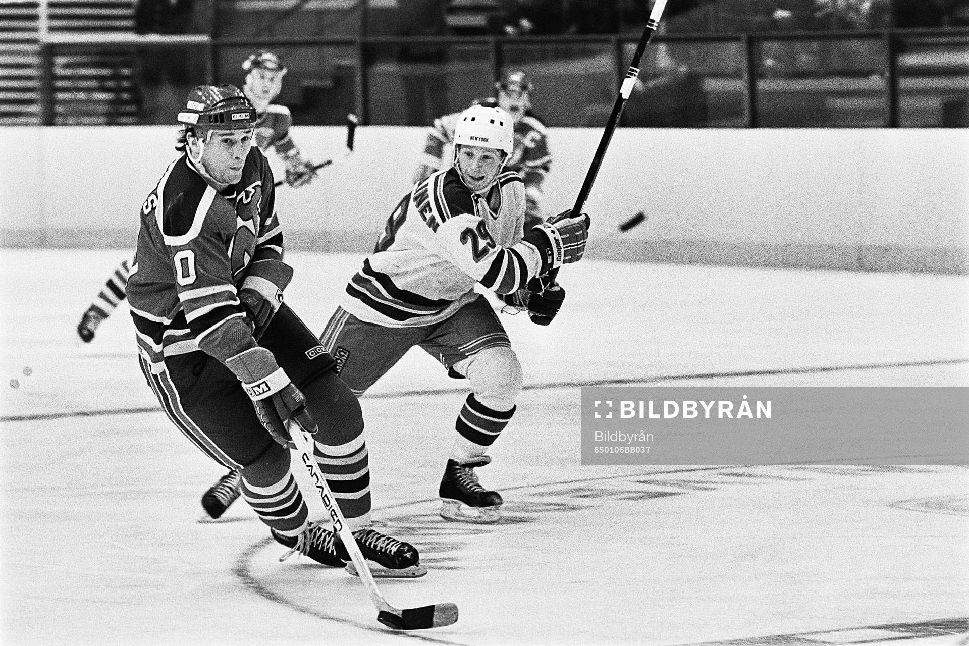 Tim Higgins, Devils och Reijo Ruotsalainen, Rangers