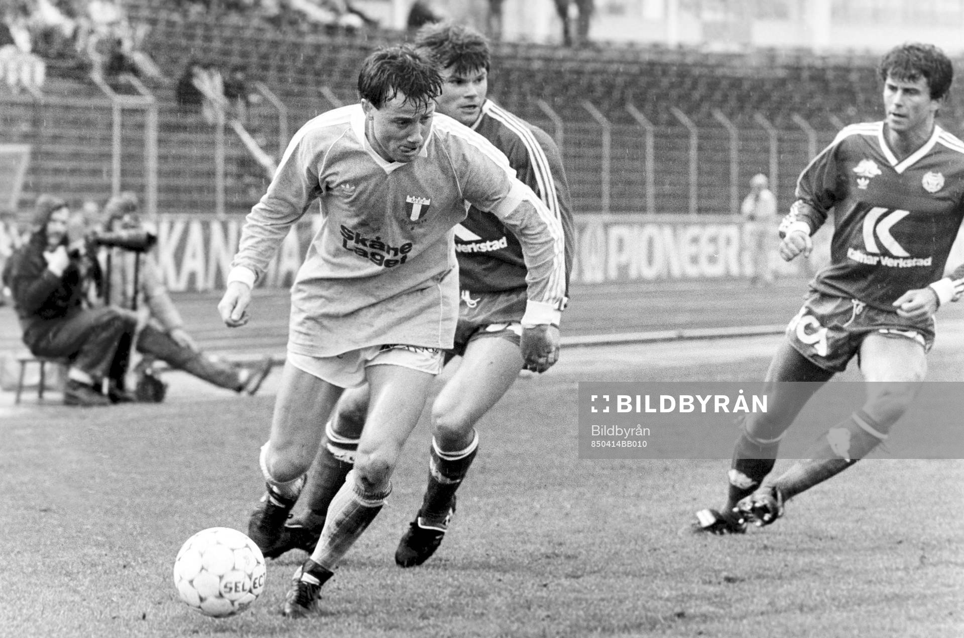 Malmös Ingemar Erlandsson med bollen