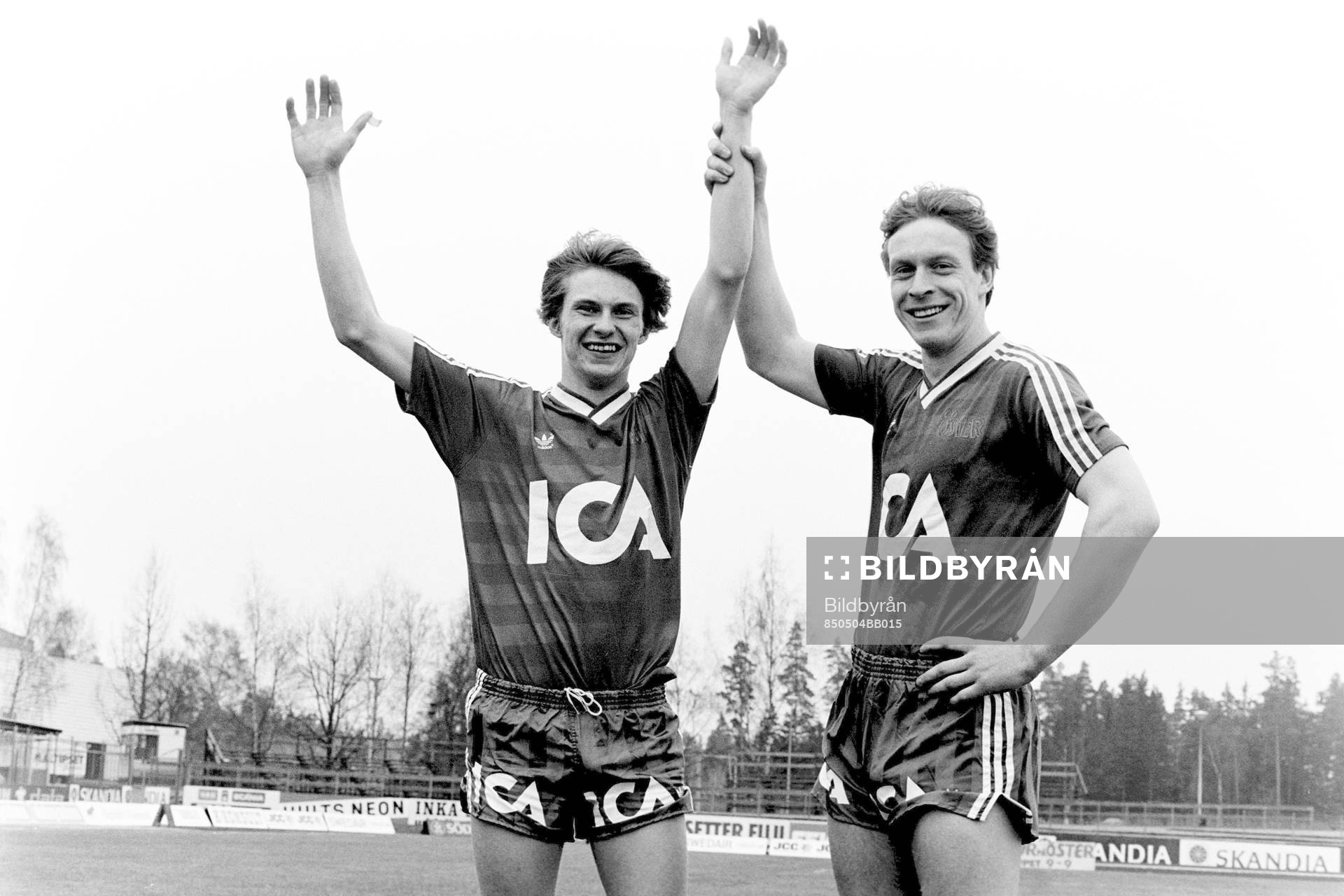 Fotboll, Allsvenskan, Öster, förhands: Nicklas Persson och Peter Truedsson.