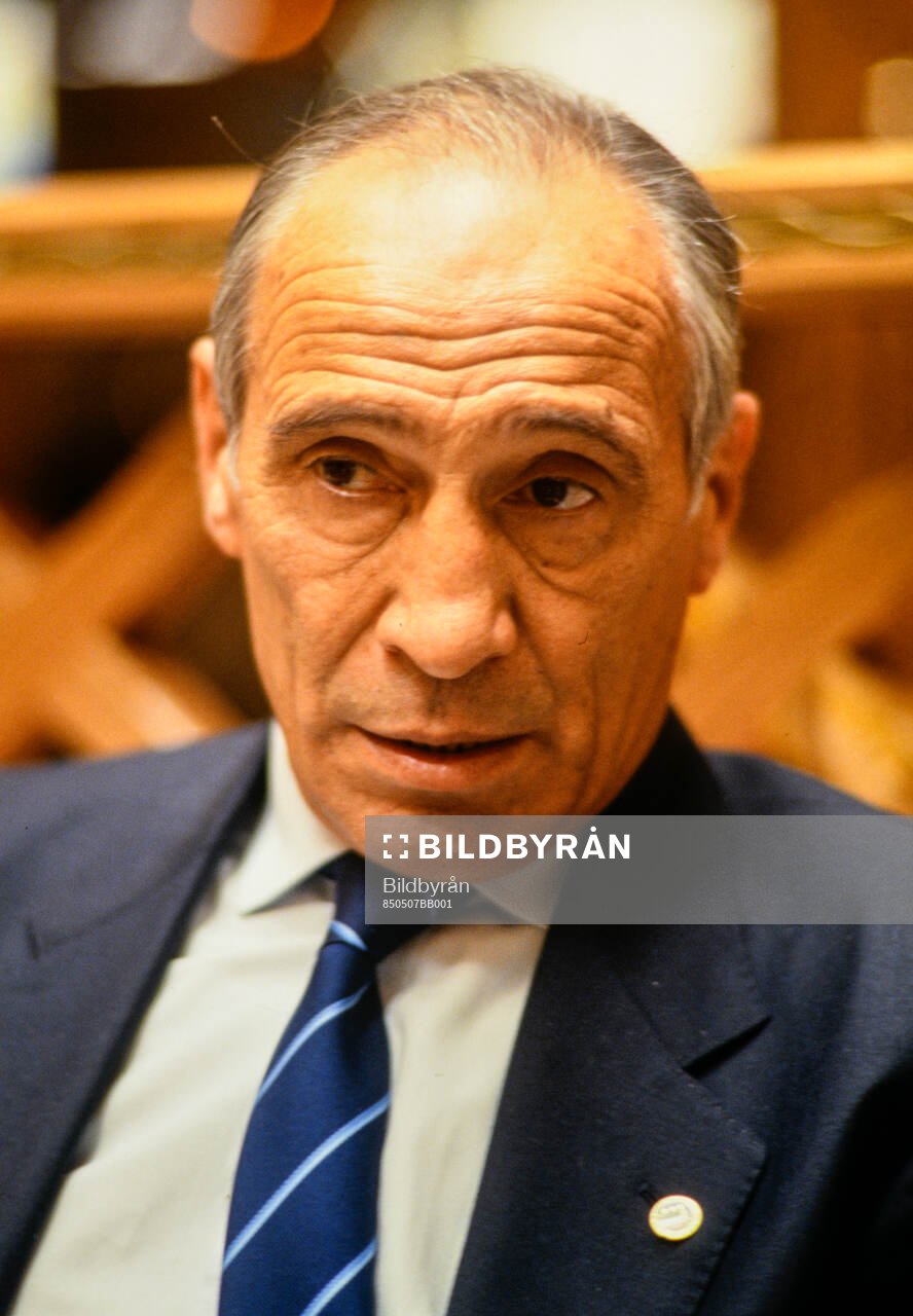 National team coach Enzo Bearzot of Italy