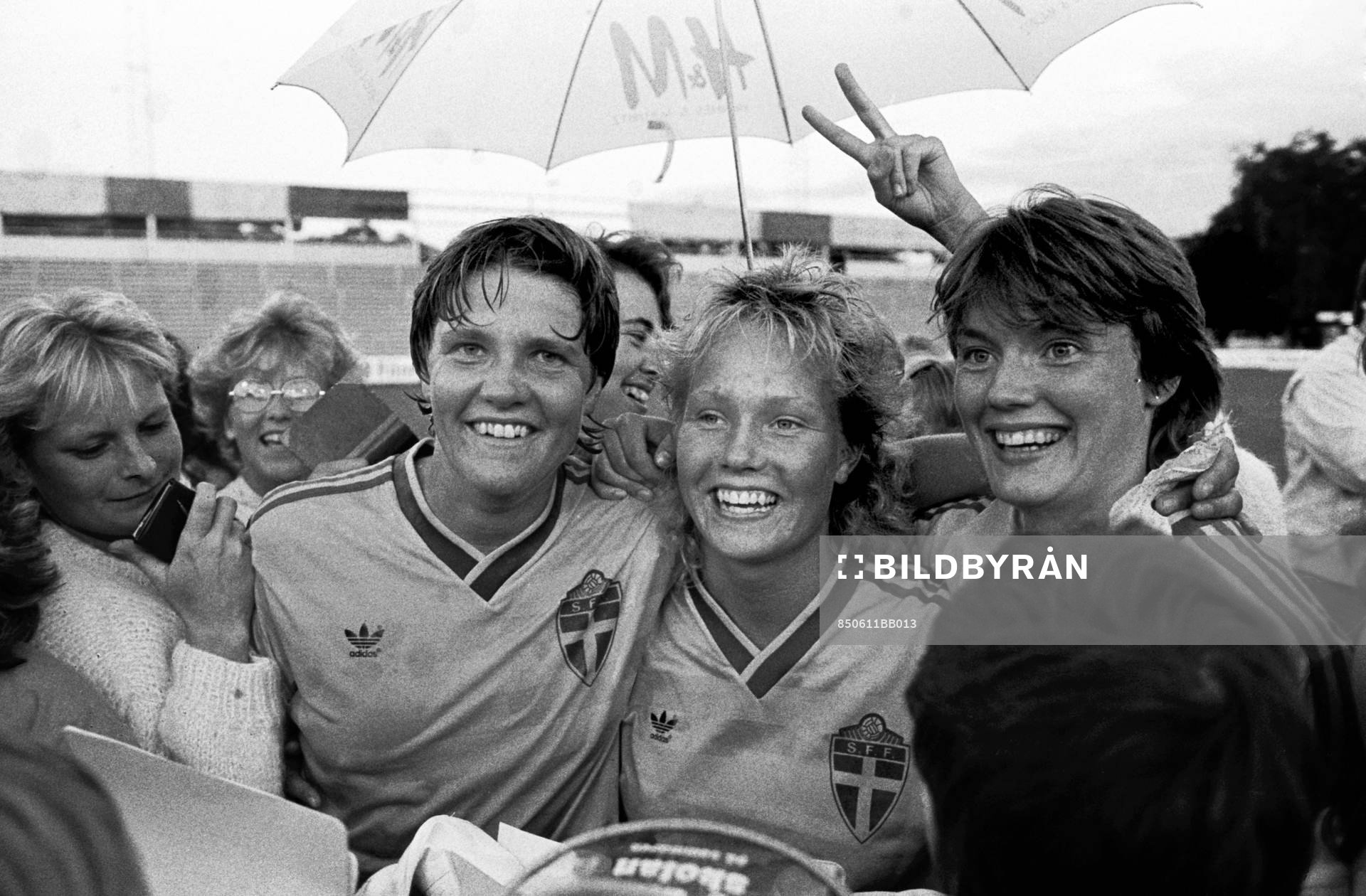 Pia Sundhage, Gunilla Axén och Lena Videkull