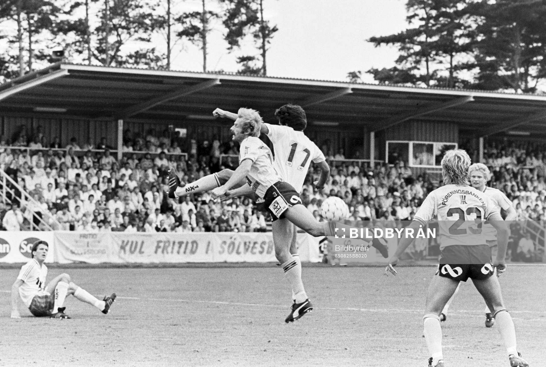 Kamp om bollen