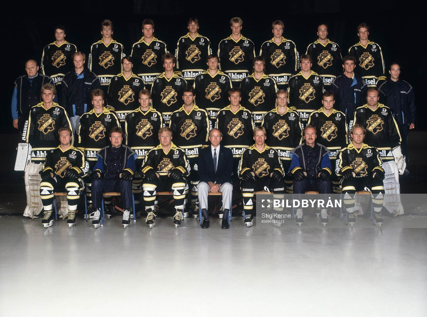 Spelare och personal i AIK
