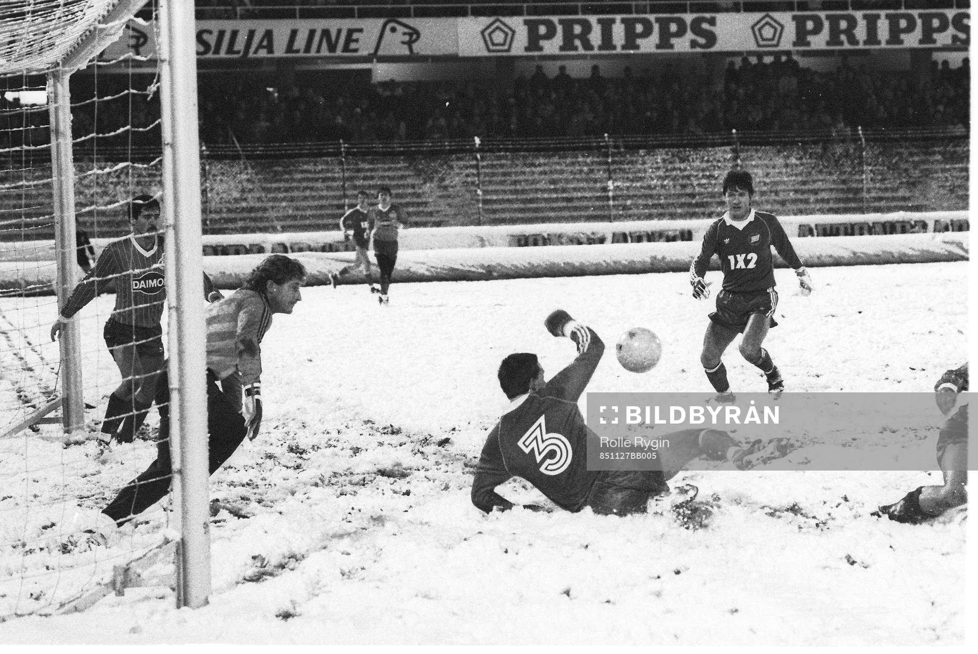 Råsunda Fotbollstadion, Fotboll, Uefa-cupen, Hammarby -