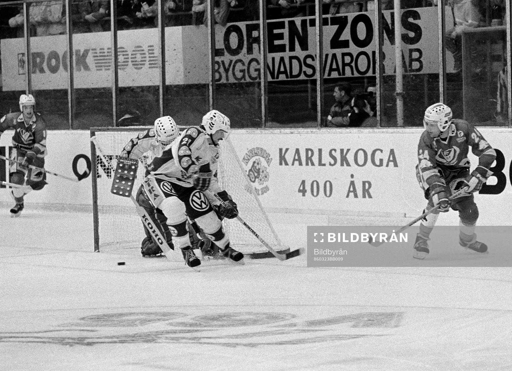 Kent-Erik Andersson, Färjestad slår in pucken framför