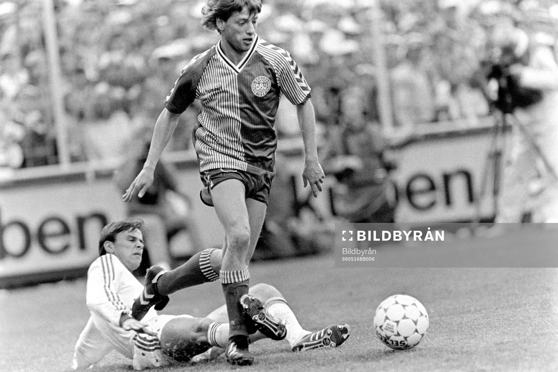 Jesper Olsen, Danmark med bollen