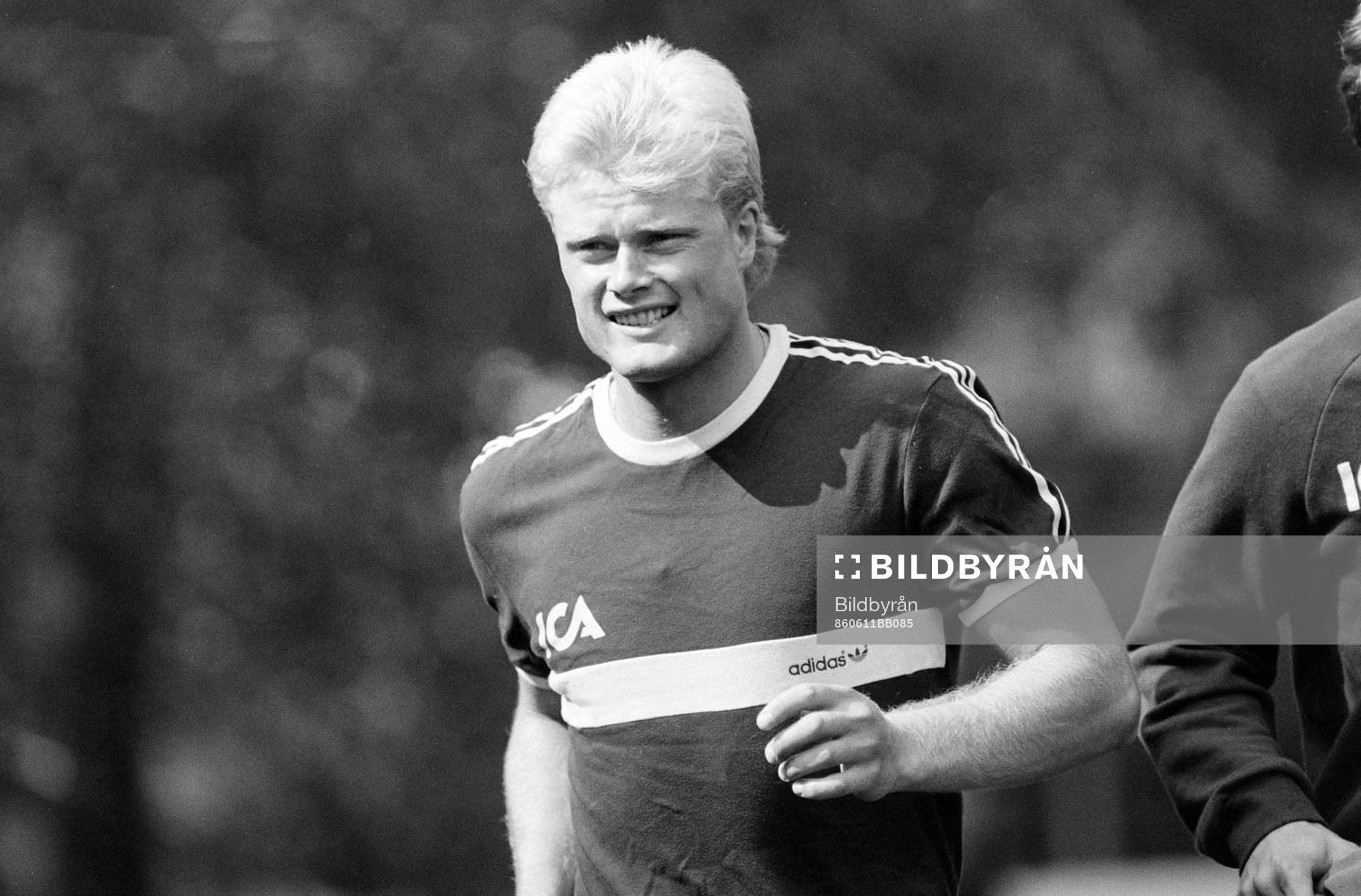 Fotboll, Allsvenskan, Öster - IFK Göteborg: Peter Larsson, Göteborg. 
