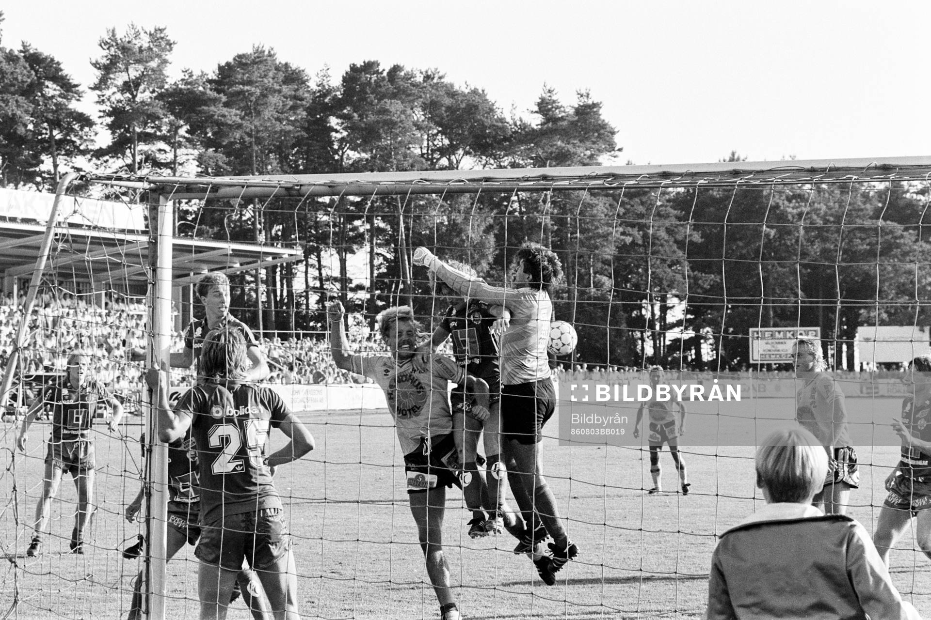 Hans Larsson, Mjällby