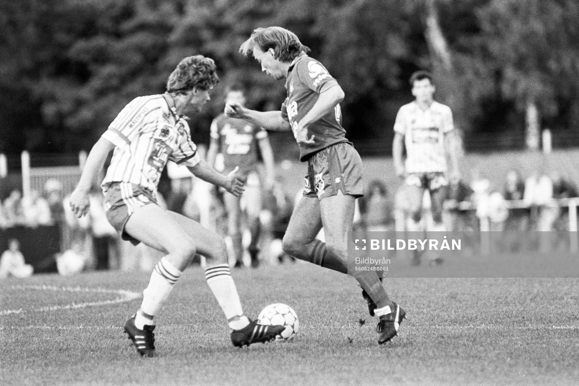 Sammy McIlroy, Örgryte med bollen