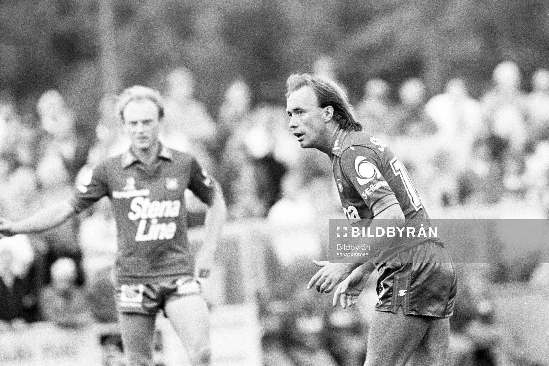 Fotboll, Skandiacupen, Västra Frölunda - Örgryte, 6-4: Sammy McIlroy, Örgryte.
