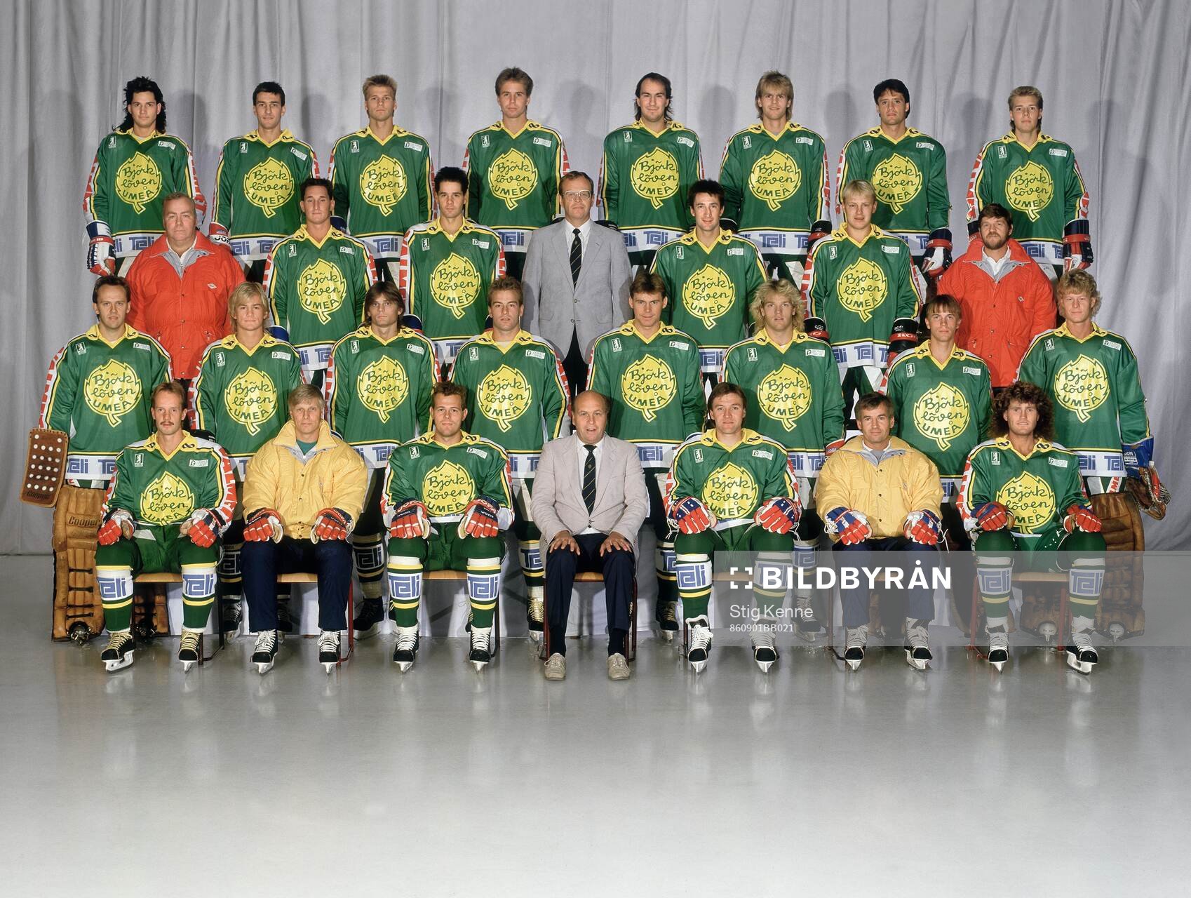 Spelare och personal i Björklöven