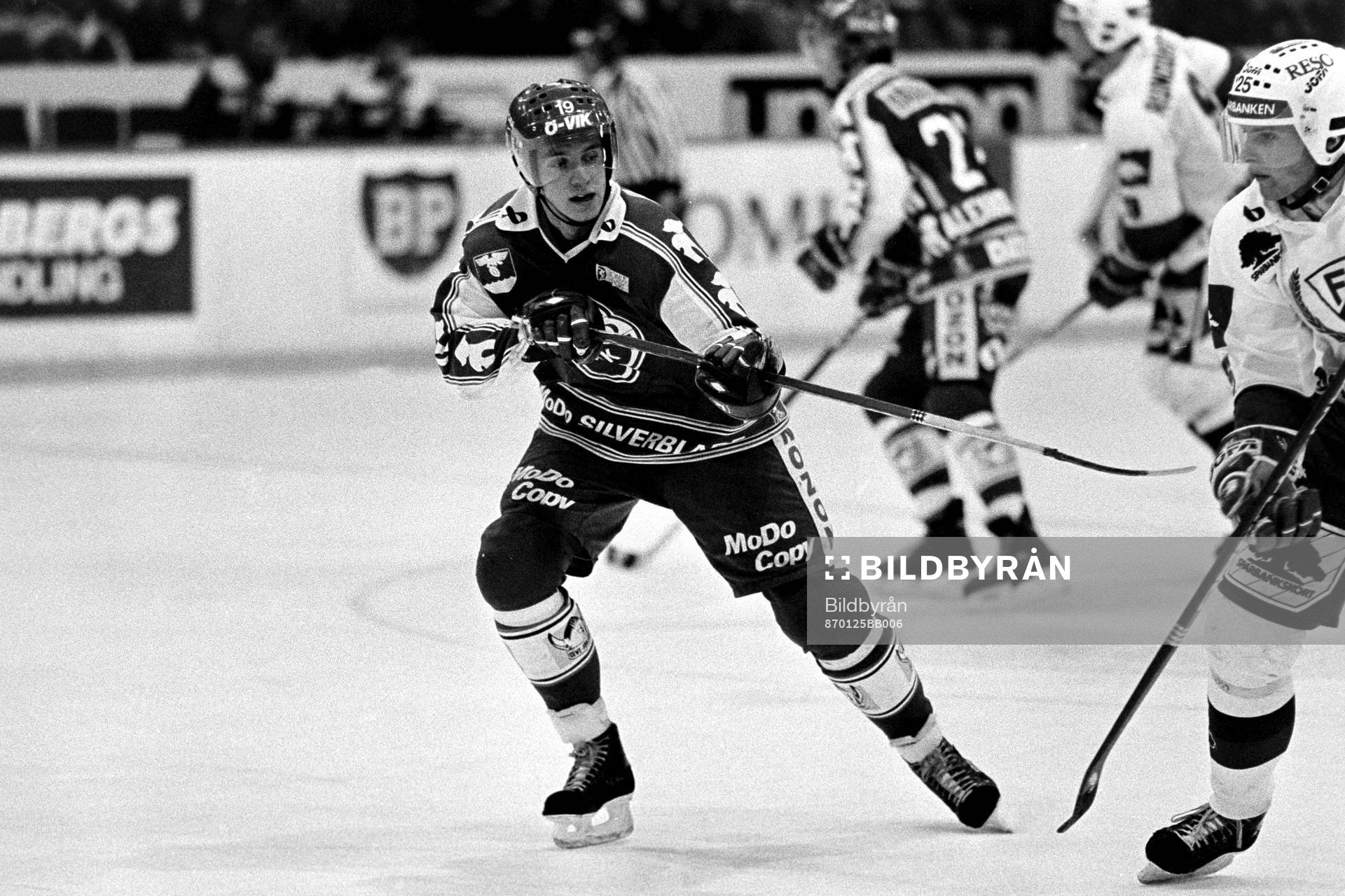 Anders Wikberg, Modo