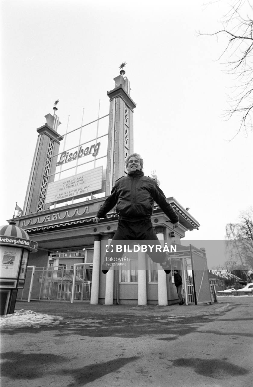 Dan Fröberg utanför Liseberg