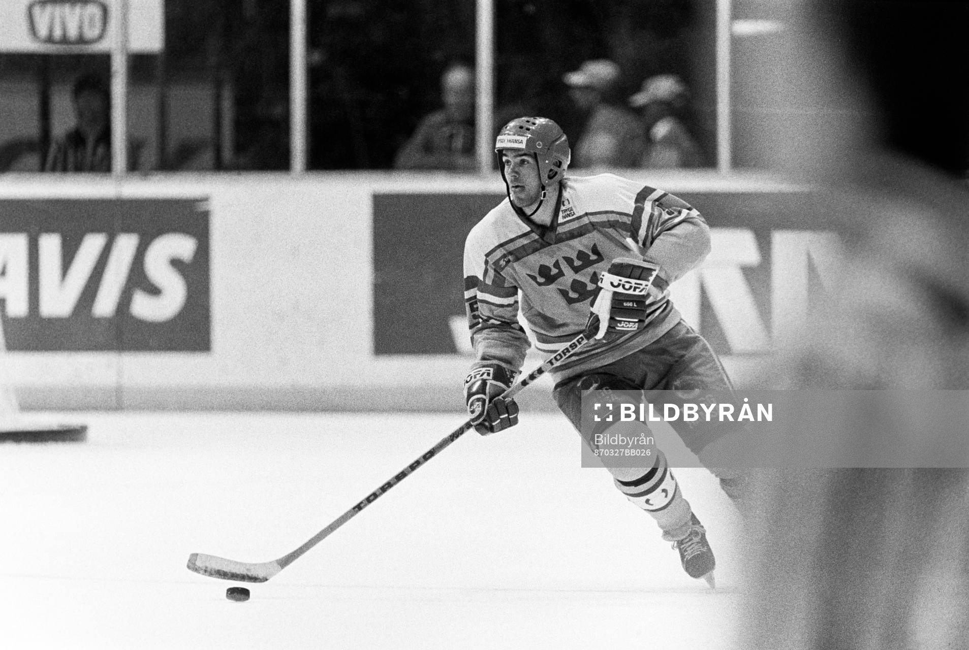 870327 Ishockey, träningsmatch, Sverige - Tjeckoslovakien,