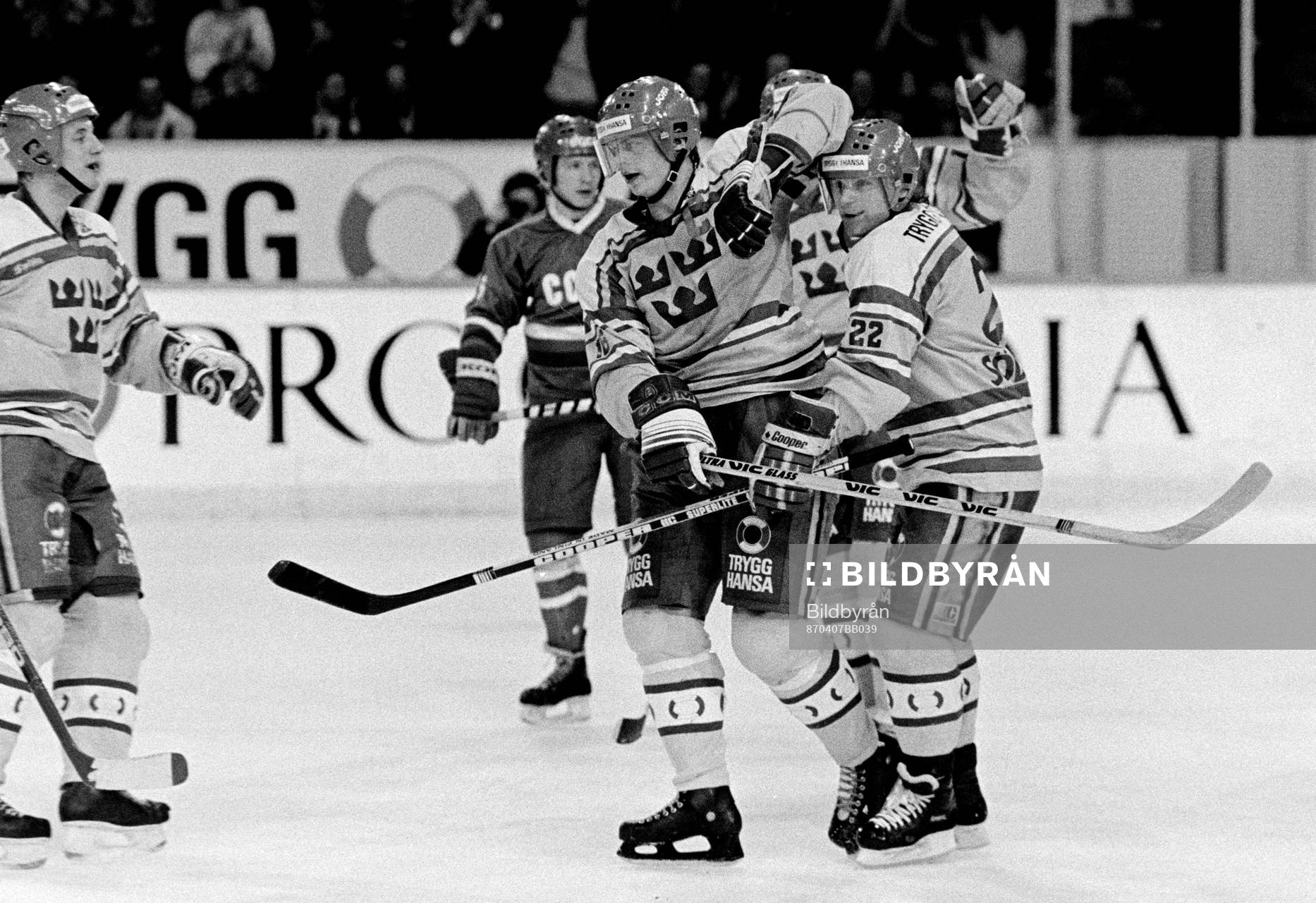 Sveriges Bengt-Åke Gustafsson och Håkan Södergren jublar