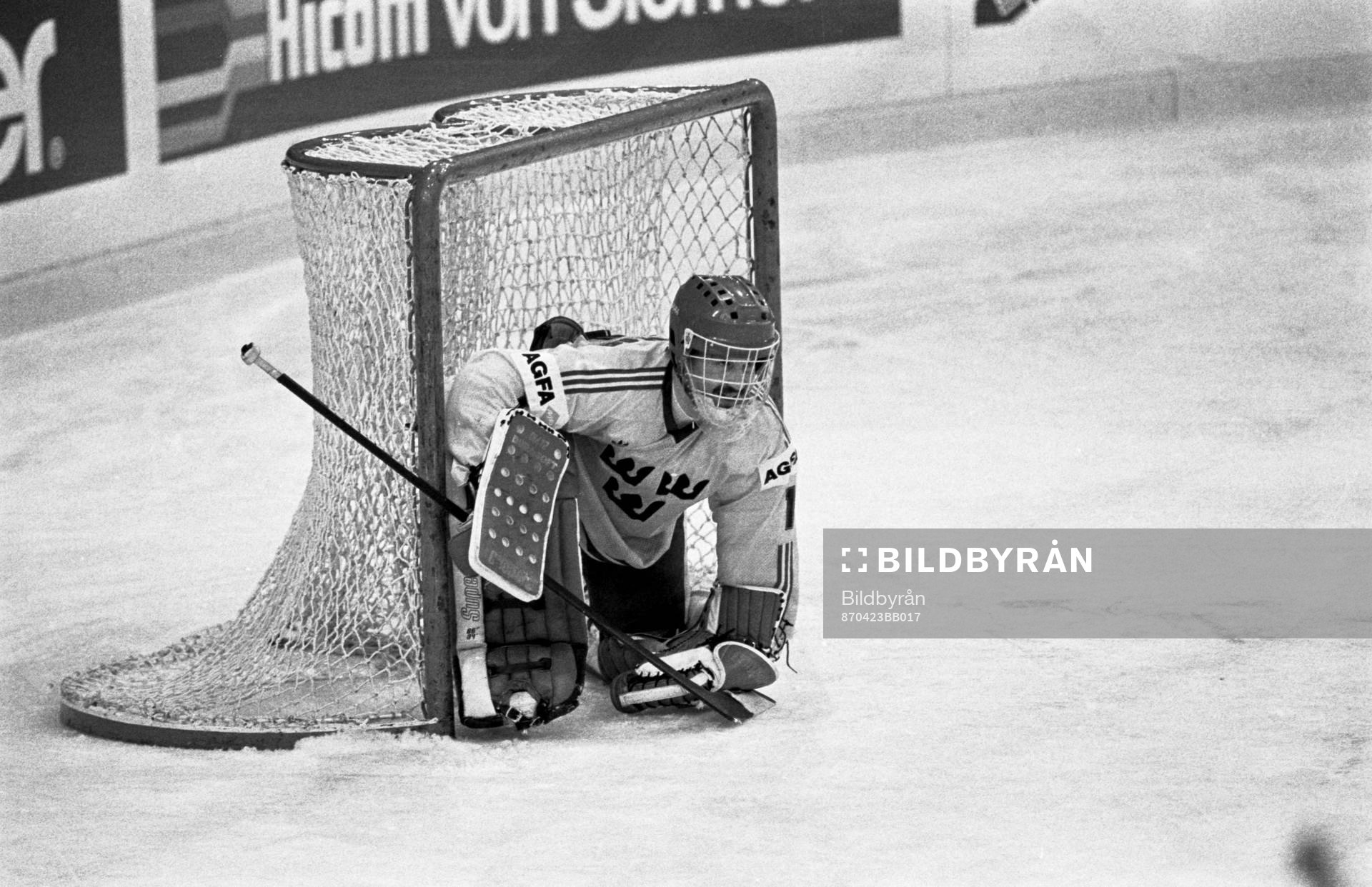 Peter Lindmark i målburen