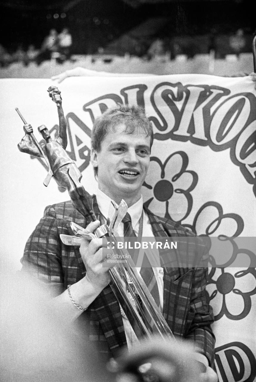 Bengt-Åke Gustafsson med VM-pokalen